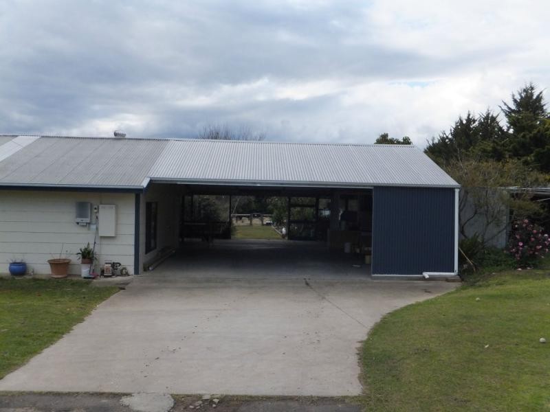 12 Paterson Court, Nicholson VIC 3882