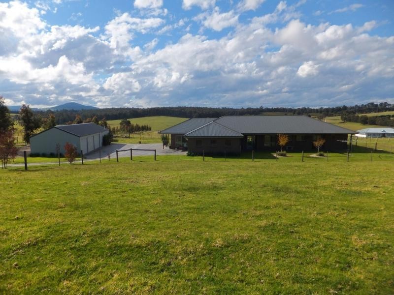 140 Fischers Lane, Bairnsdale VIC 3875