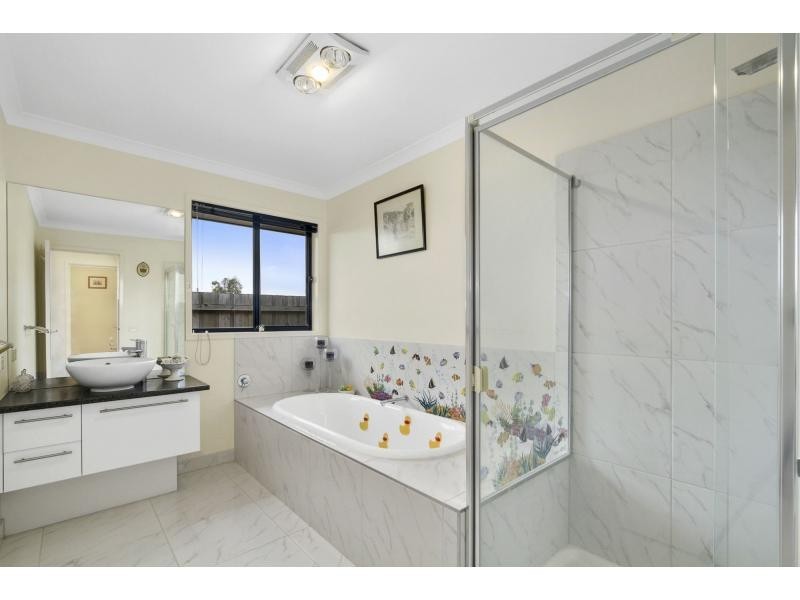 1 Faulkner Court, Bairnsdale VIC 3875