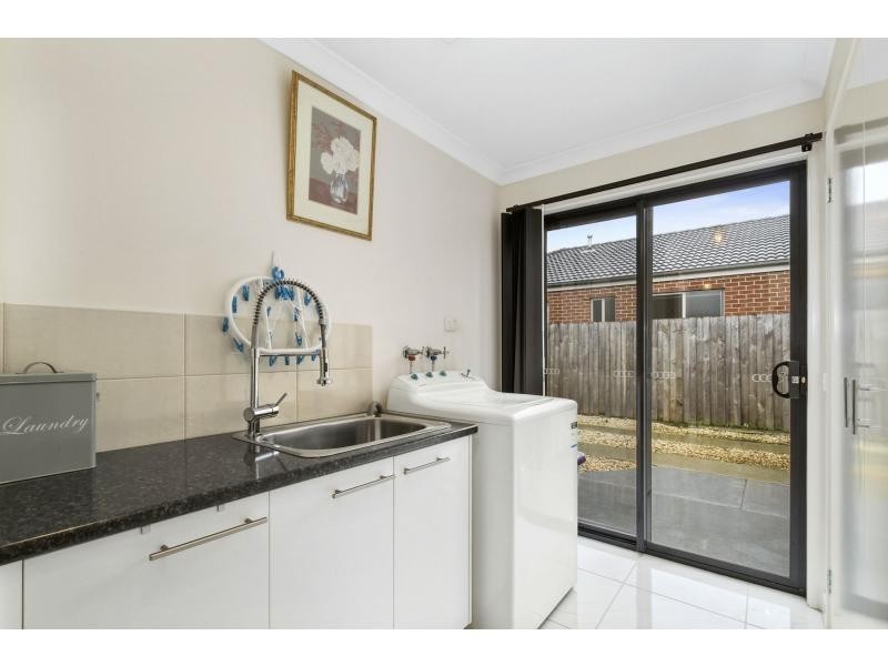 1 Faulkner Court, Bairnsdale VIC 3875