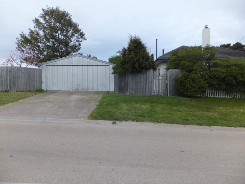 99 Princes Highway, Bairnsdale VIC 3875