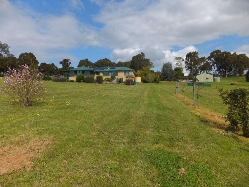 380 WyYung-Calulu Road, Ellaswood VIC 3875