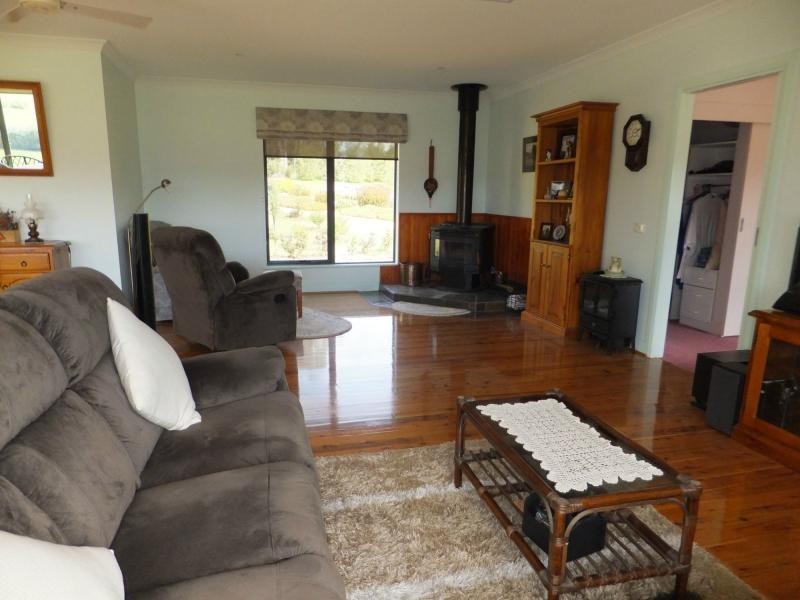 380 WyYung-Calulu Road, Ellaswood VIC 3875