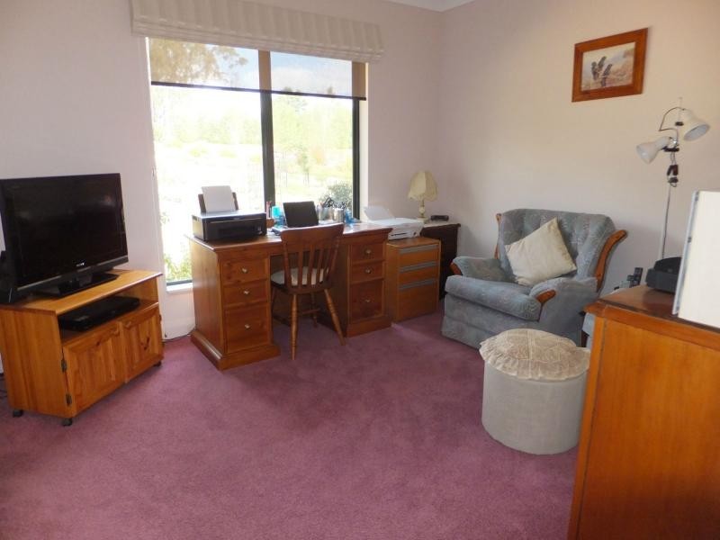 380 WyYung-Calulu Road, Ellaswood VIC 3875