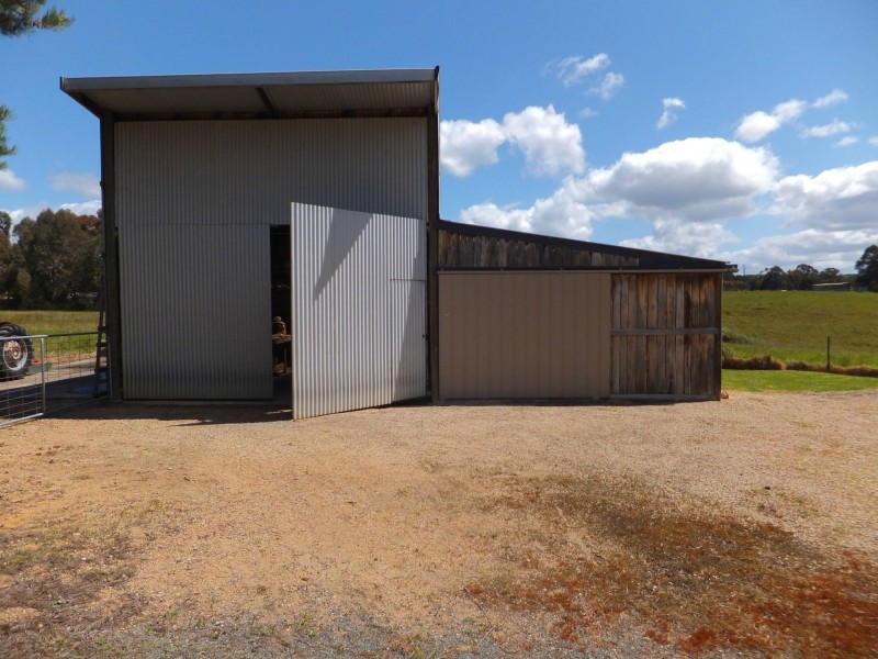 35 The Eyrie St, Bumberrah VIC 3902