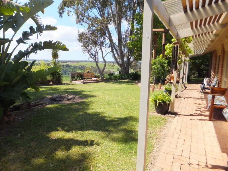 35 The Eyrie St, Bumberrah VIC 3902