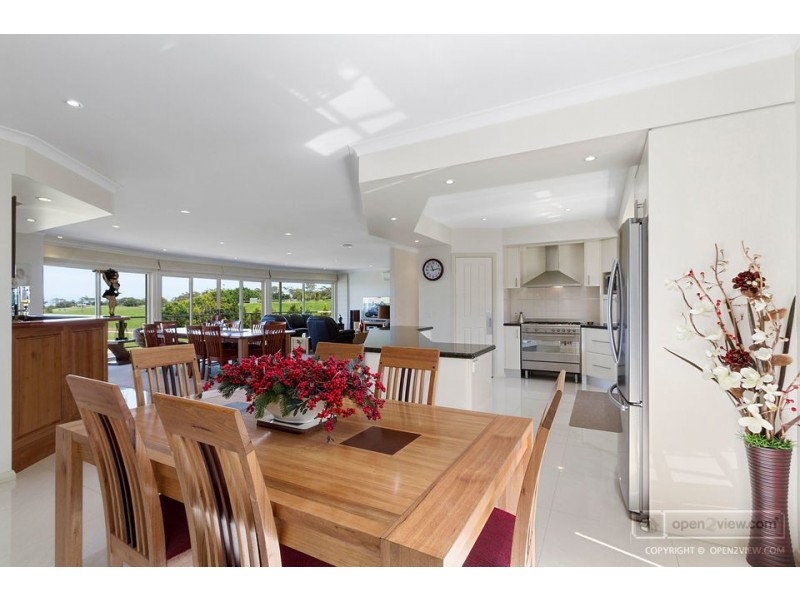 68 Thorpes Lane, Lakes Entrance VIC 3909