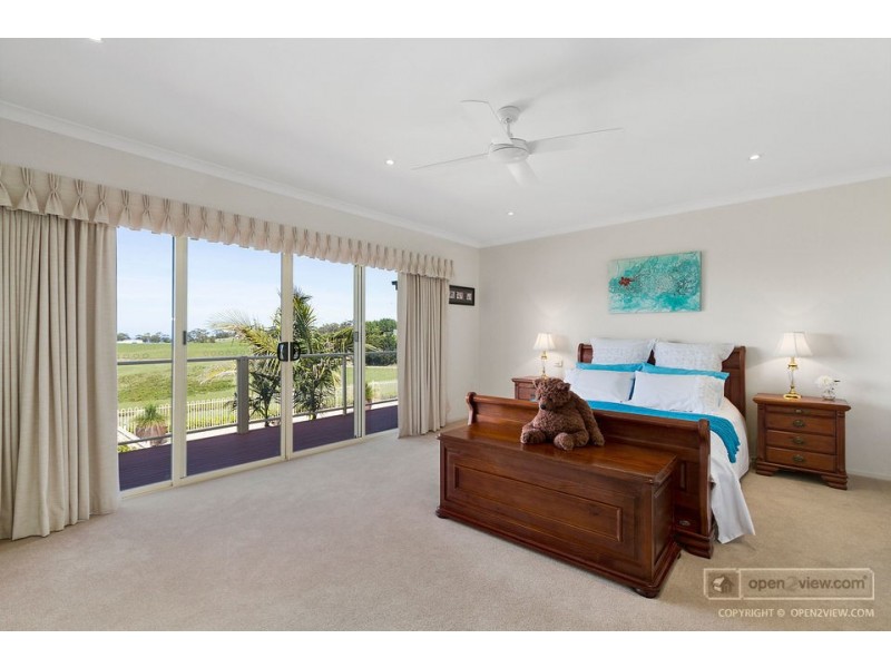 68 Thorpes Lane, Lakes Entrance VIC 3909