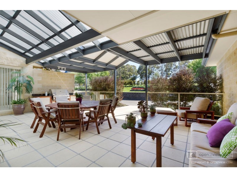 68 Thorpes Lane, Lakes Entrance VIC 3909