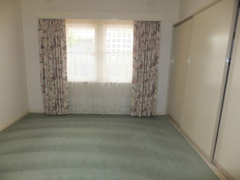 63 Williams Parade, Bairnsdale VIC 3875