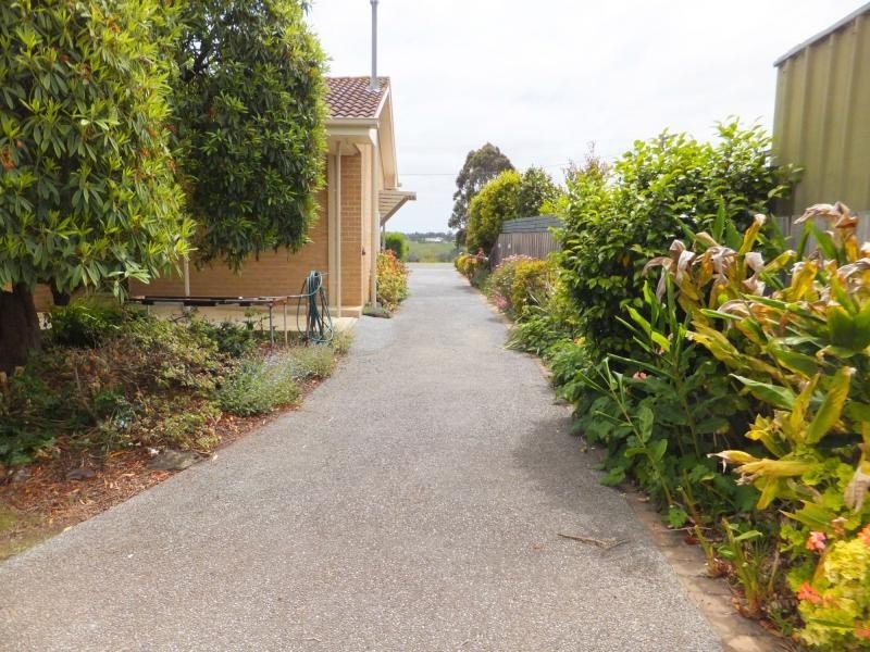 63 Williams Parade, Bairnsdale VIC 3875