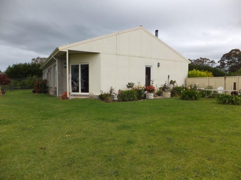 70 Swan Reach Road, Swan Reach VIC 3903