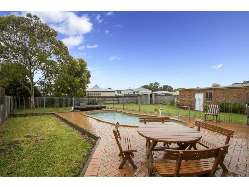 60 Newlands Drive, Paynesville VIC 3880