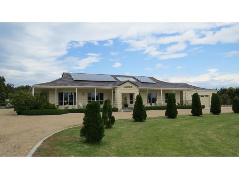 45 Simpsons Drive, Newlands Arm VIC 3875