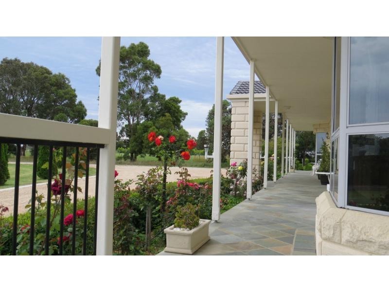 45 Simpsons Drive, Newlands Arm VIC 3875