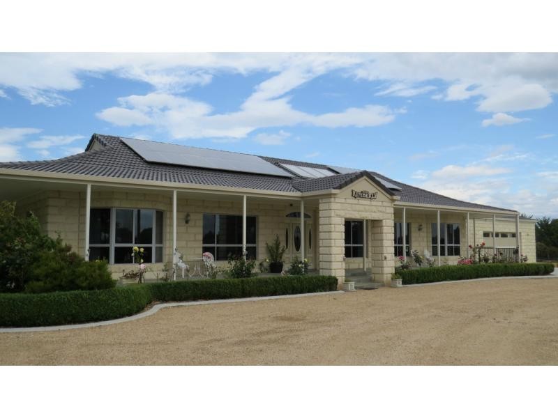 45 Simpsons Drive, Newlands Arm VIC 3875