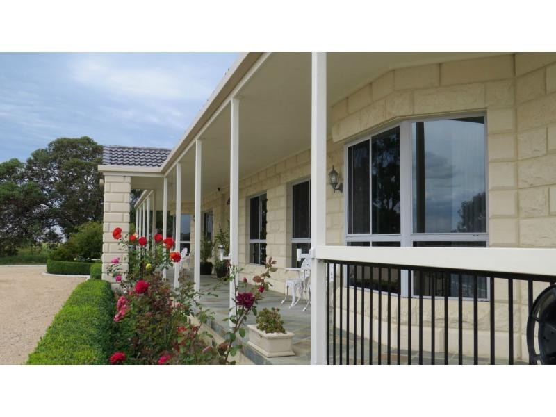 45 Simpsons Drive, Newlands Arm VIC 3875