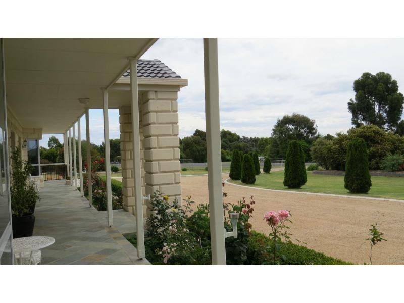 45 Simpsons Drive, Newlands Arm VIC 3875