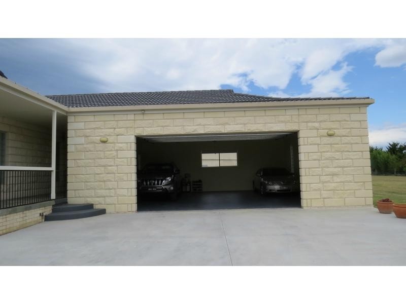 45 Simpsons Drive, Newlands Arm VIC 3875
