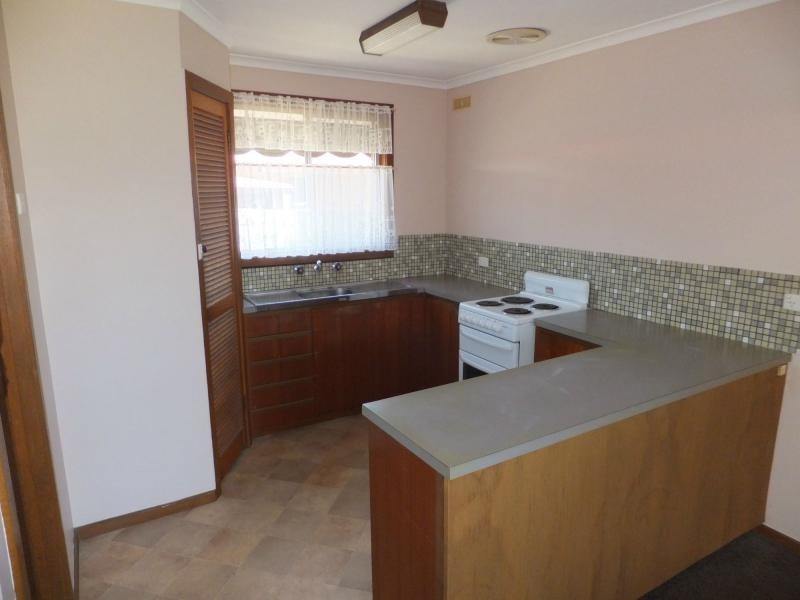 2/70 Ballantine Street, Bairnsdale VIC 3875