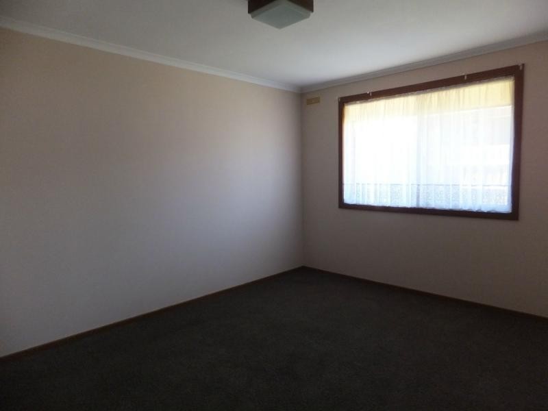 2/70 Ballantine Street, Bairnsdale VIC 3875