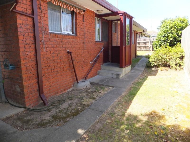 2/70 Ballantine Street, Bairnsdale VIC 3875