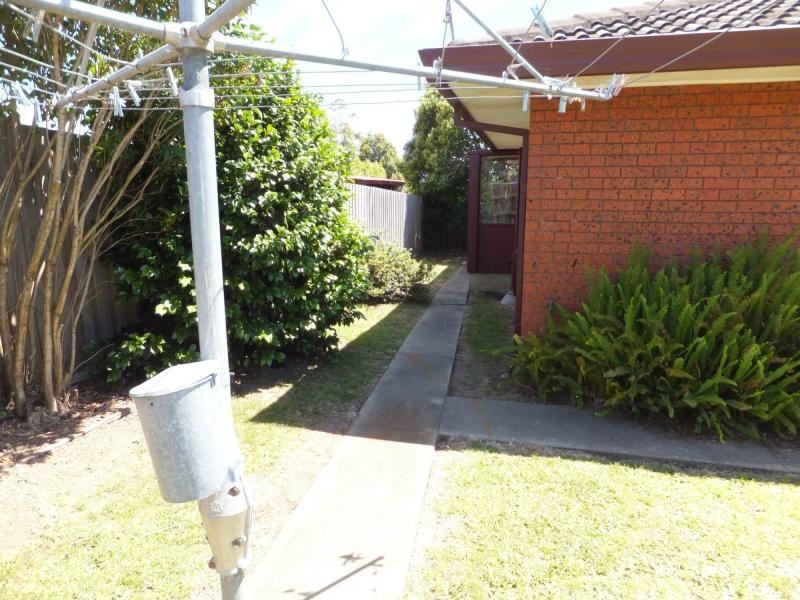 2/70 Ballantine Street, Bairnsdale VIC 3875