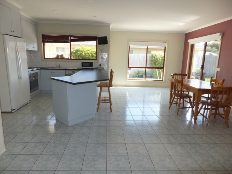 7 Federation Court, Bairnsdale VIC 3875