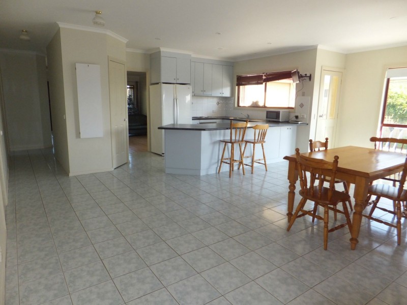 7 Federation Court, Bairnsdale VIC 3875