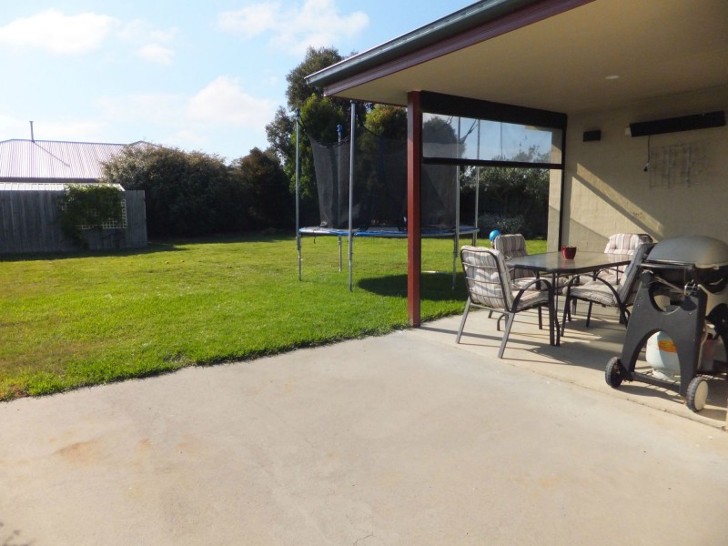 7 Federation Court, Bairnsdale VIC 3875