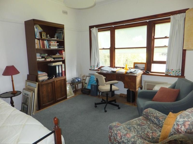 13 Pinnock Street, Bairnsdale VIC 3875