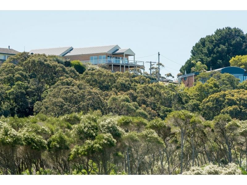 16 New Street, Lakes Entrance VIC 3909