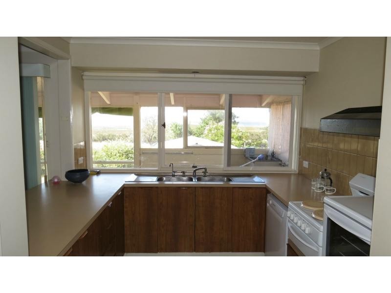 18 Fullarton Drive, Paynesville VIC 3880