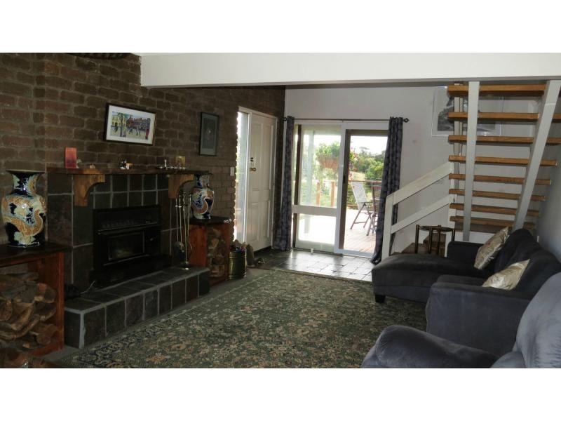 11 Lake Grove, Metung VIC 3904