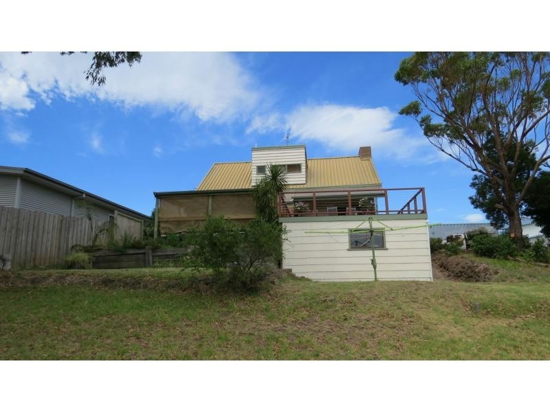 11 Lake Grove, Metung VIC 3904