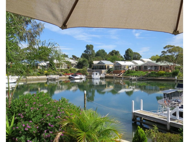 69 Wellington Street, Paynesville VIC 3880