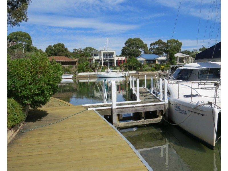 69 Wellington Street, Paynesville VIC 3880