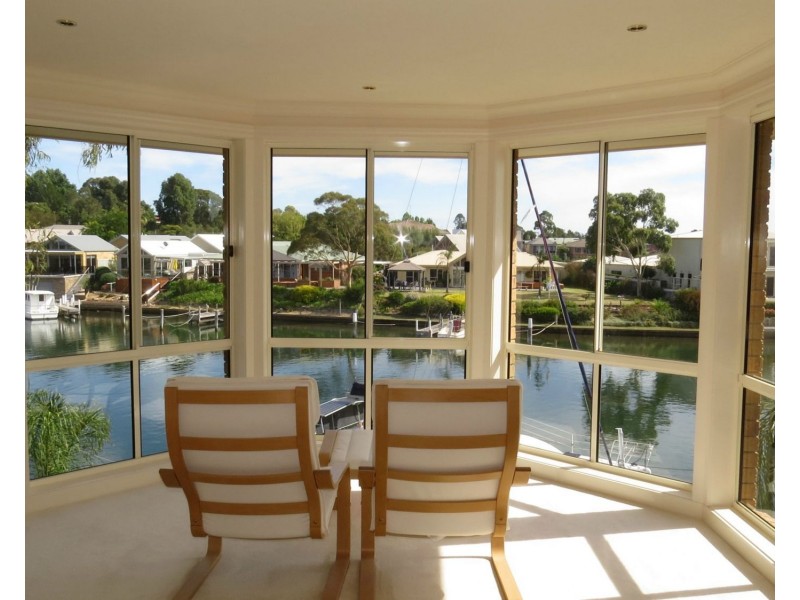 69 Wellington Street, Paynesville VIC 3880