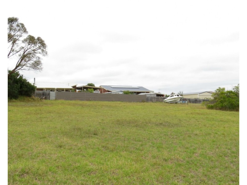 18 Village Fair Drive, Newlands Arm VIC 3875