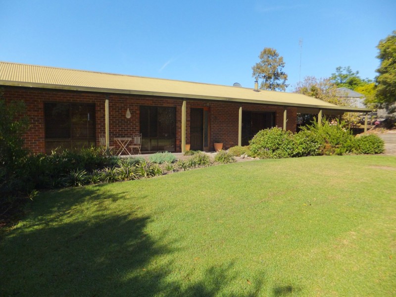 39 Irvines Road, Orbost VIC 3888