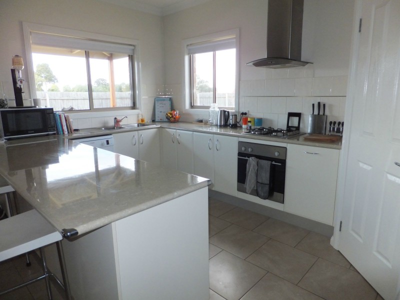 19B Callistemon Court, Bairnsdale VIC 3875