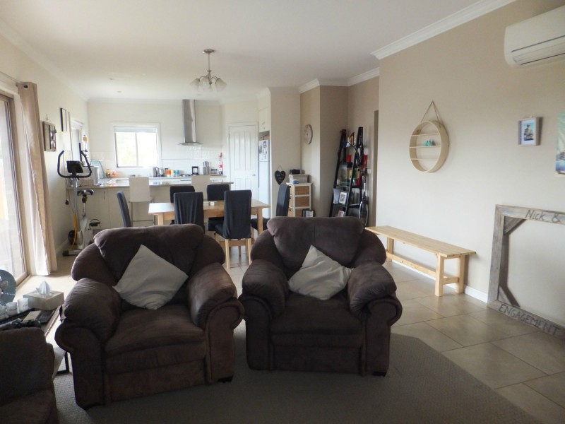 19B Callistemon Court, Bairnsdale VIC 3875