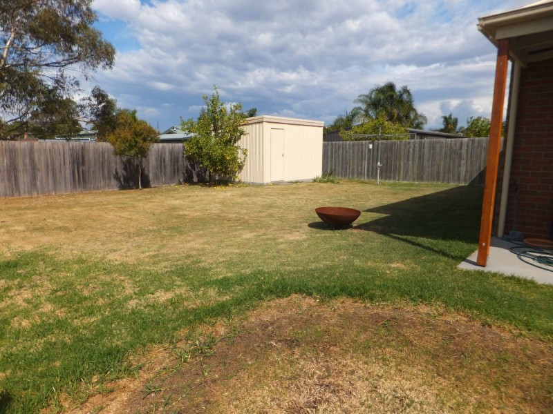 19B Callistemon Court, Bairnsdale VIC 3875