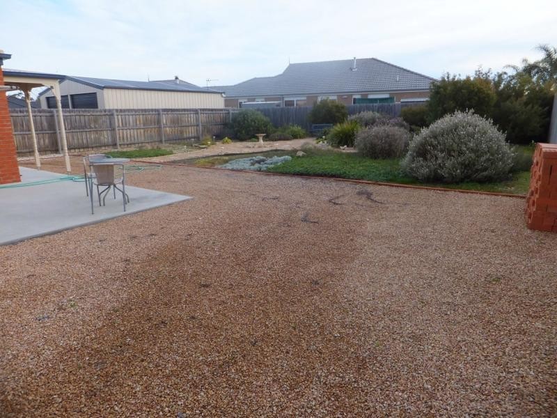 4A Balmoral Crescent, Bairnsdale VIC 3875