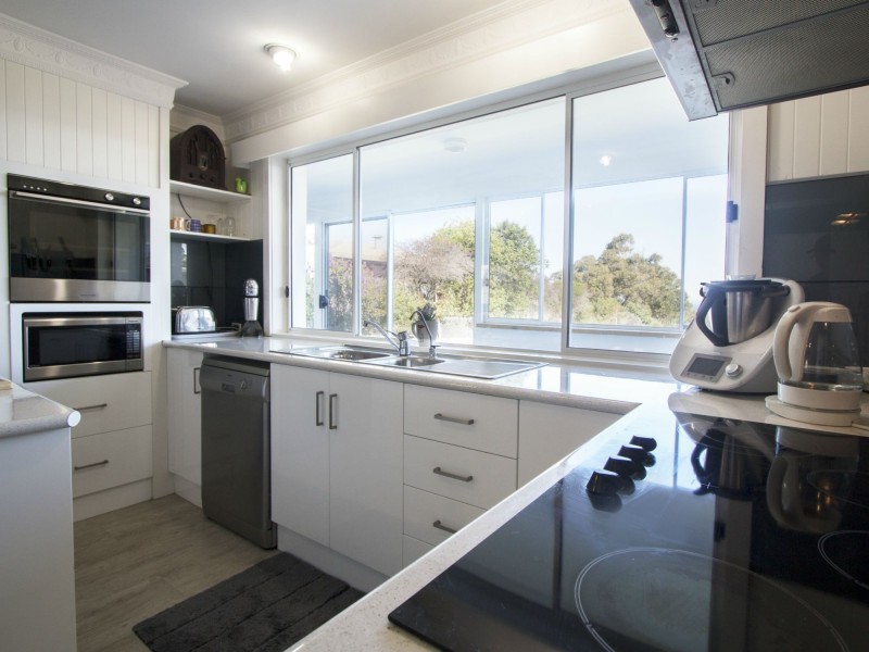 92 Gold Ring Road, Lakes Entrance VIC 3909