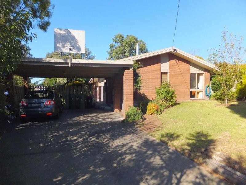 7 Wyndham Court, Bairnsdale VIC 3875