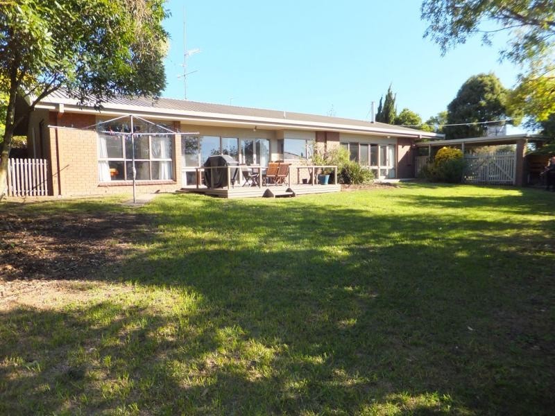 7 Wyndham Court, Bairnsdale VIC 3875