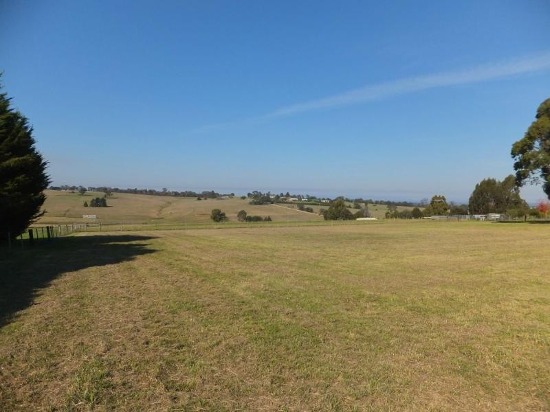 9 Brighton Place, Bairnsdale VIC 3875