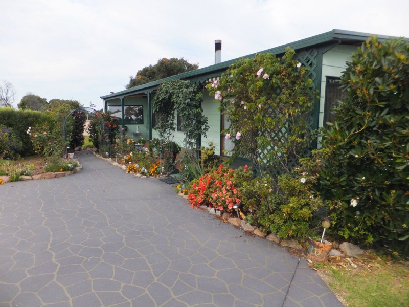 2 Driftwood Court, Newlands Arm VIC 3875