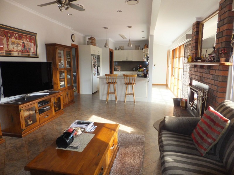 1A Suding Close, Bairnsdale VIC 3875